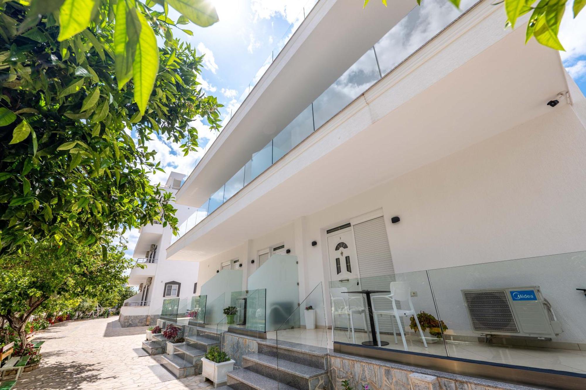 Apartments Margarita Ksamil Bagian luar foto